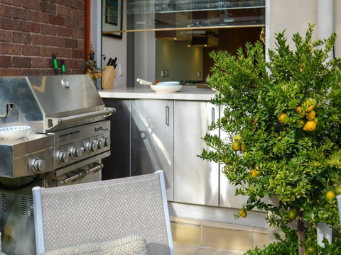 Boutique Stays - Maple On Kent - Go Out 22