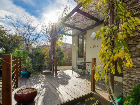 Boutique Stays - Maple On Kent - Go Out 24