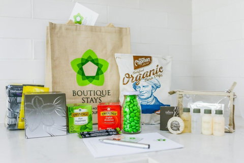 Boutique Stays - Maple On Kent - Go Out 8