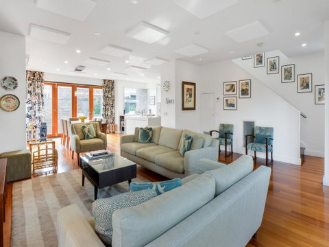 Boutique Stays - Maple On Kent - Go Out 1