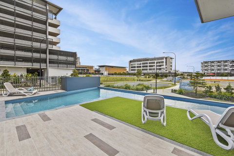 Aquarius Kawana - Pubs and Clubs 2
