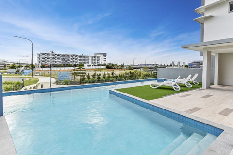 Aquarius Kawana - Pubs and Clubs 0