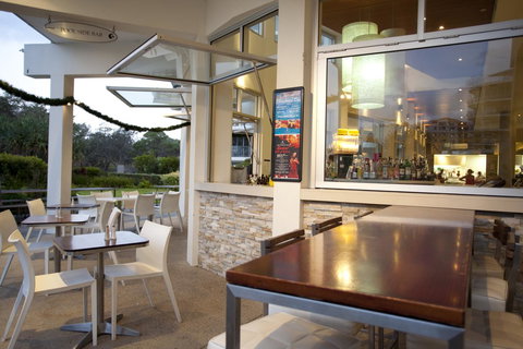 Ramada By Wyndham Marcoola Beach - Pubs and Clubs 24