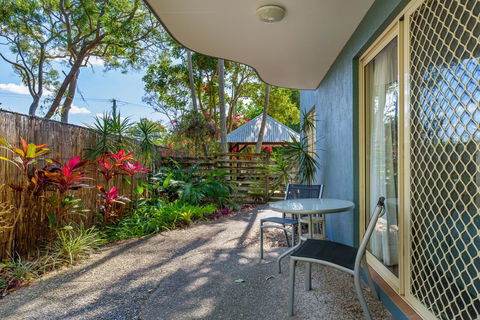 Rainbow Getaway Holiday Apartments - Go Out 7