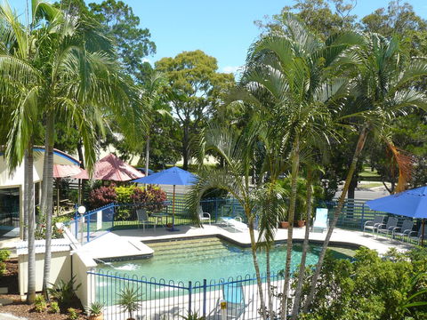 Rainbow Getaway Holiday Apartments - Go Out 36