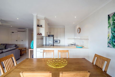 Sunseeker Holiday Apartments - Pubs and Clubs 43