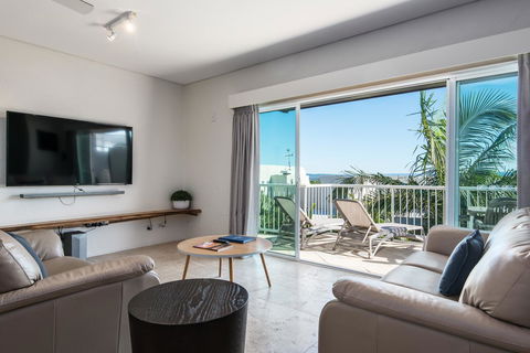 Noosa Blue Resort - Pubs and Clubs 11