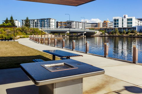 Mercure Sunshine Coast Kawana Waters - Pubs and Clubs 25