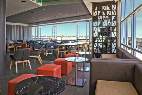 Mercure Sunshine Coast Kawana Waters - Pubs and Clubs 30