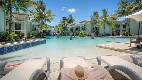 Luxury Apartments At Temple Resort And Spa Port Douglas - Pubs and Clubs 4