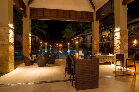 Luxury Apartments At Temple Resort And Spa Port Douglas - Pubs and Clubs 11