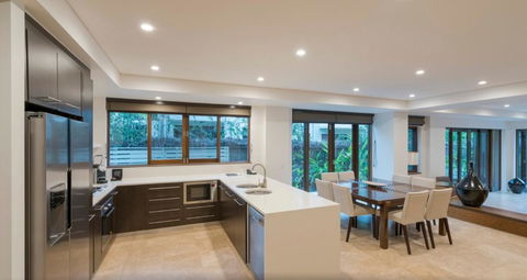 Luxury Apartments At Temple Resort And Spa Port Douglas - Pubs and Clubs 19