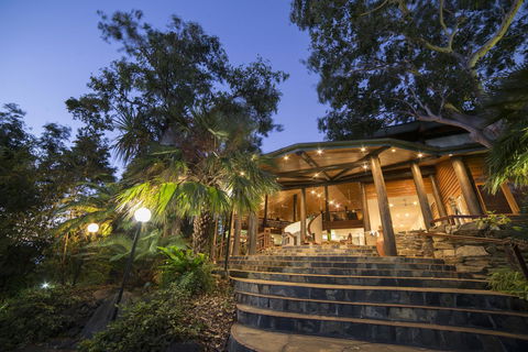 Thala Beach Nature Reserve - Pubs and Clubs 14