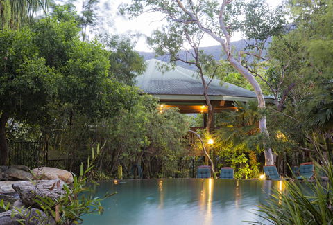 Thala Beach Nature Reserve - Pubs and Clubs 26