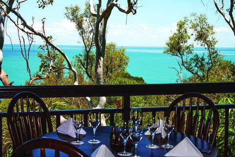 Thala Beach Nature Reserve - Pubs and Clubs 4