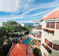 Parkshores Sunshine Beach Noosa Holiday Apartments - Pubs and Clubs