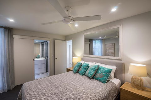 Noosa Harbour Resort - Pubs and Clubs 26