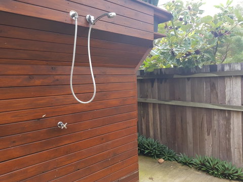 Pandanus Spa Cottage - Pubs and Clubs 8