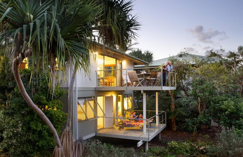 The Retreat Beach Houses - Pubs and Clubs 0