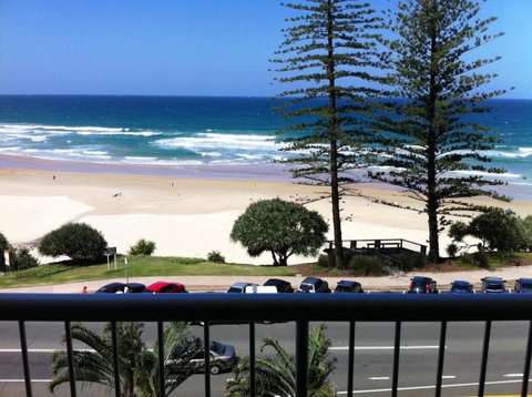 Coolum Caprice - Pubs and Clubs 28