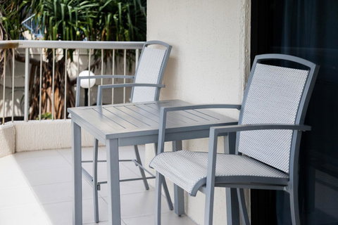 Coolum Caprice - Pubs and Clubs 11