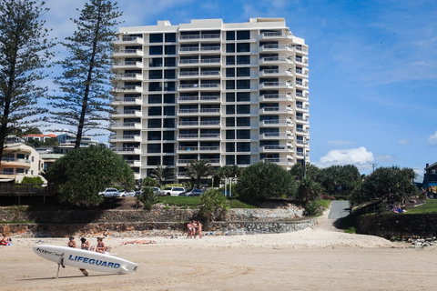 Coolum Caprice - Pubs and Clubs 0