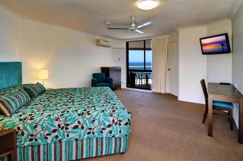 Coolum Caprice - Pubs and Clubs 21