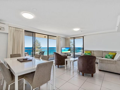 Coolum Caprice - Pubs and Clubs 4