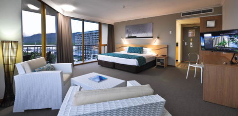 Pacific Hotel Cairns - Go Out 42