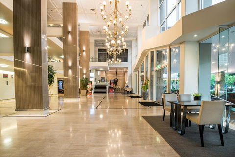 Pacific Hotel Cairns - Go Out 8