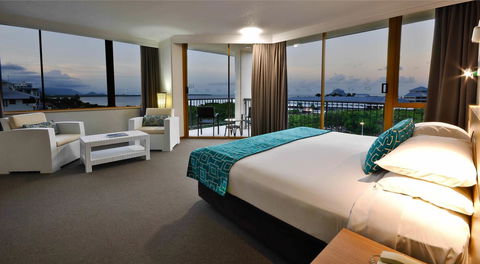 Pacific Hotel Cairns - Go Out 2
