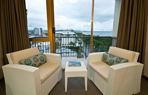 Pacific Hotel Cairns - Go Out 4