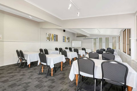Econo Lodge Toowoomba Motel & Events Centre - Pubs and Clubs 22