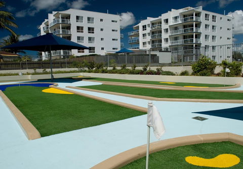 The Point Resort - Pubs and Clubs 11