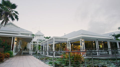 Oaks Port Douglas Resort - Pubs and Clubs 6