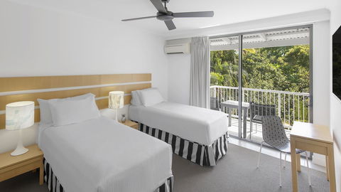 Oaks Port Douglas Resort - Pubs and Clubs 28