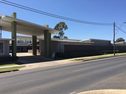 Drovers Motor Inn - Pubs and Clubs 18