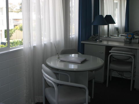 Dalby Manor Motor Inn - Pubs and Clubs 29