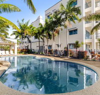 Madison Ocean Breeze Apartments - Pubs and Clubs