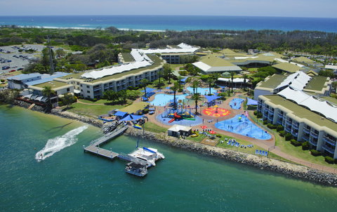 Sea World Resort - Pubs and Clubs 0