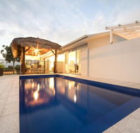 Whitsunday Luxury Homes - Pubs and Clubs
