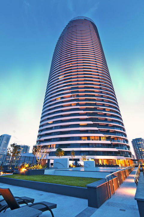 Oracle Resort Broadbeach - Gclr - Pubs and Clubs 0