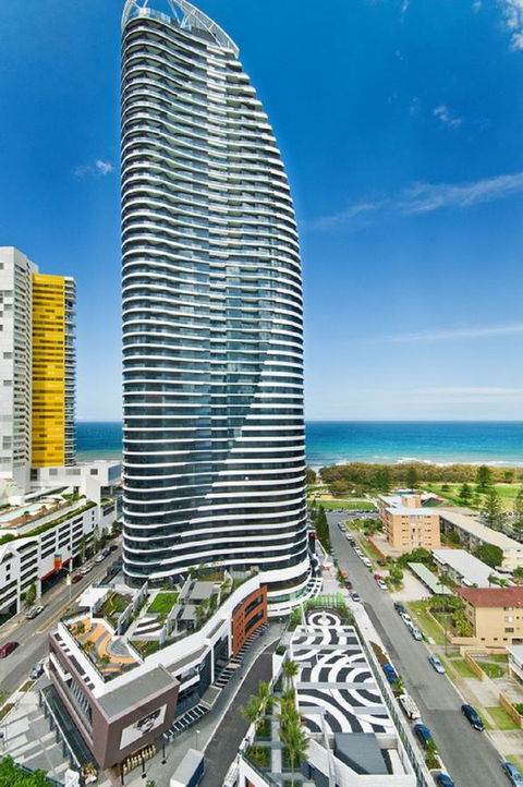 Oracle Resort Broadbeach - Gclr - Pubs and Clubs 9