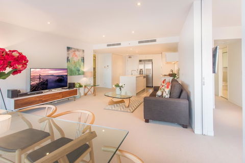 Oracle Resort Broadbeach - Gclr - Pubs and Clubs 12