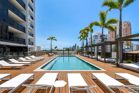 Qube Broadbeach - Pubs and Clubs 31
