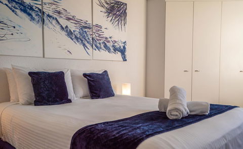 Mandolin Beachfront Resort - Pubs and Clubs 14