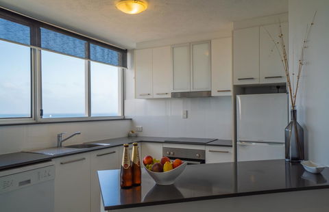 Mandolin Beachfront Resort - Pubs and Clubs 13