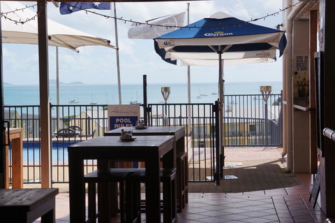 Ocean Views At Whitsunday Terraces Resort - Pubs and Clubs 24