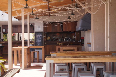 Ocean Views At Whitsunday Terraces Resort - Pubs and Clubs 16