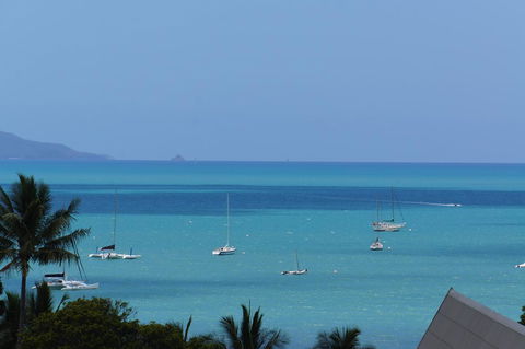 Ocean Views At Whitsunday Terraces Resort - Pubs and Clubs 26